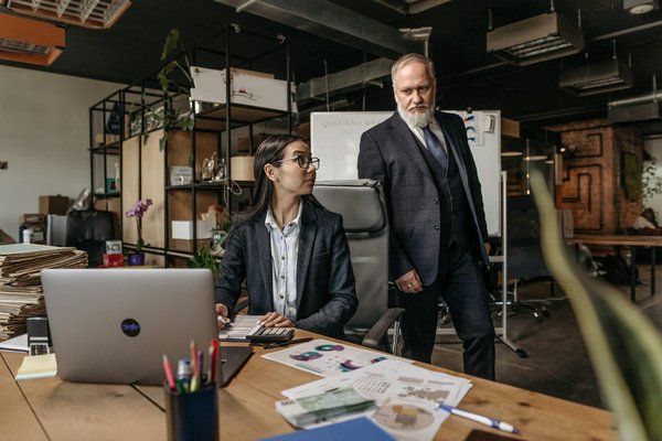 Enhancing uk hospitality: cutting-edge smart tech solutions for unforgettable guest experiences