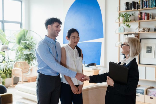 Maximizing Instagram Advertising: An In-Depth Guide for UK Theatre Companies to Elevate Their Show Promotions